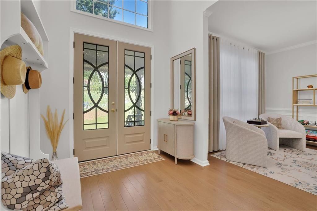 520 Ruby Forest Pkwy - Photo 3 of 37