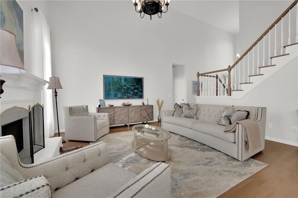 520 Ruby Forest Pkwy - Photo 7 of 37