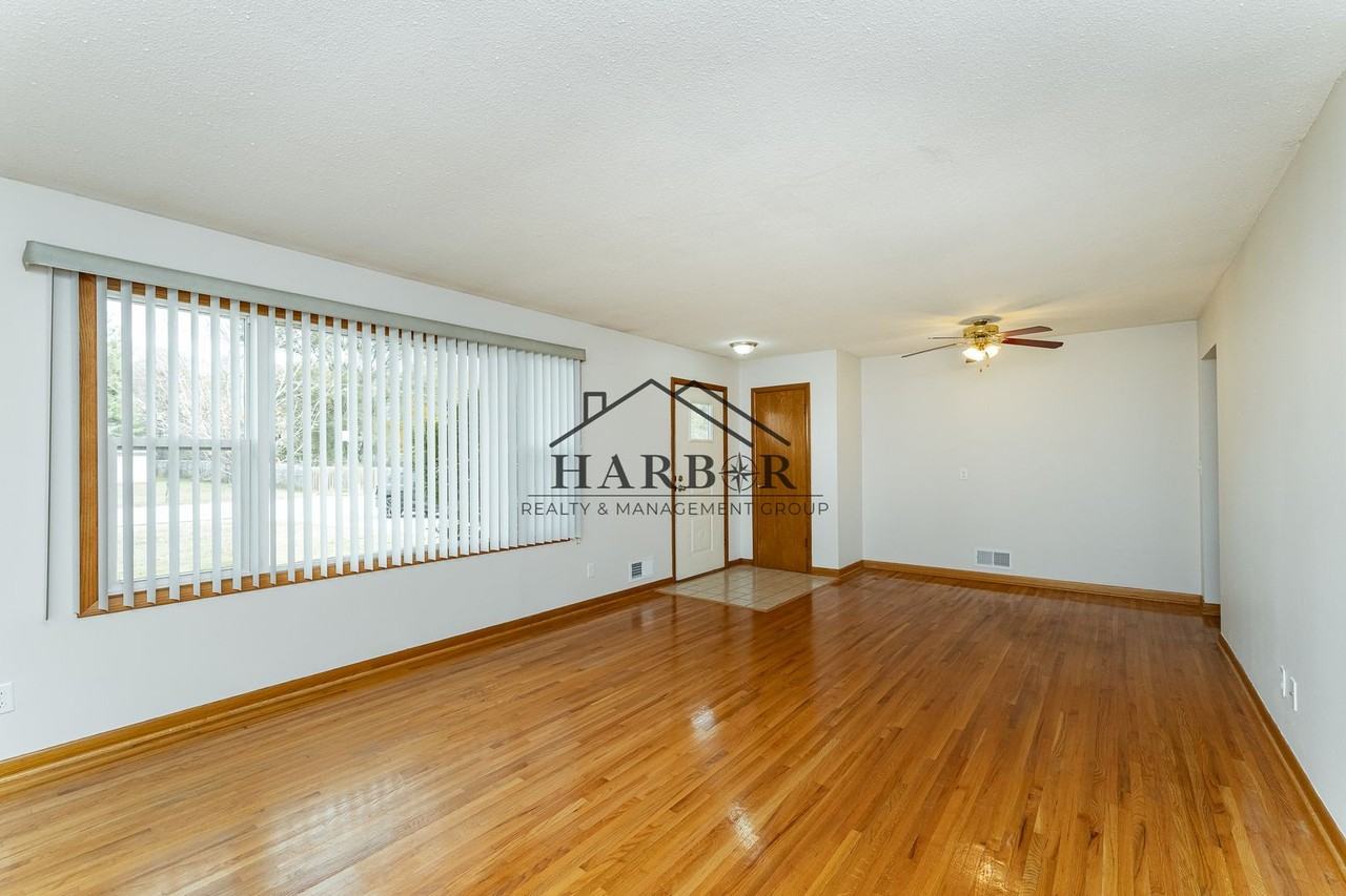 2920 20th St Se - Photo 4 of 21