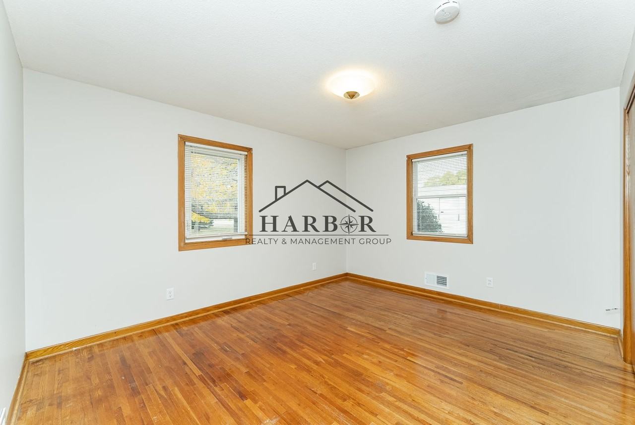 2920 20th St Se - Photo 7 of 21