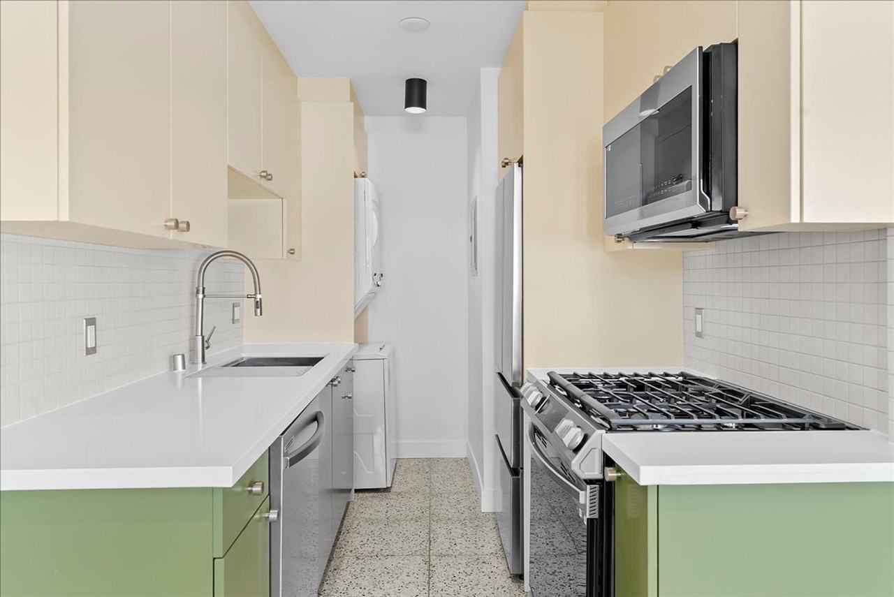 The Cooper - Photo 5 of 28