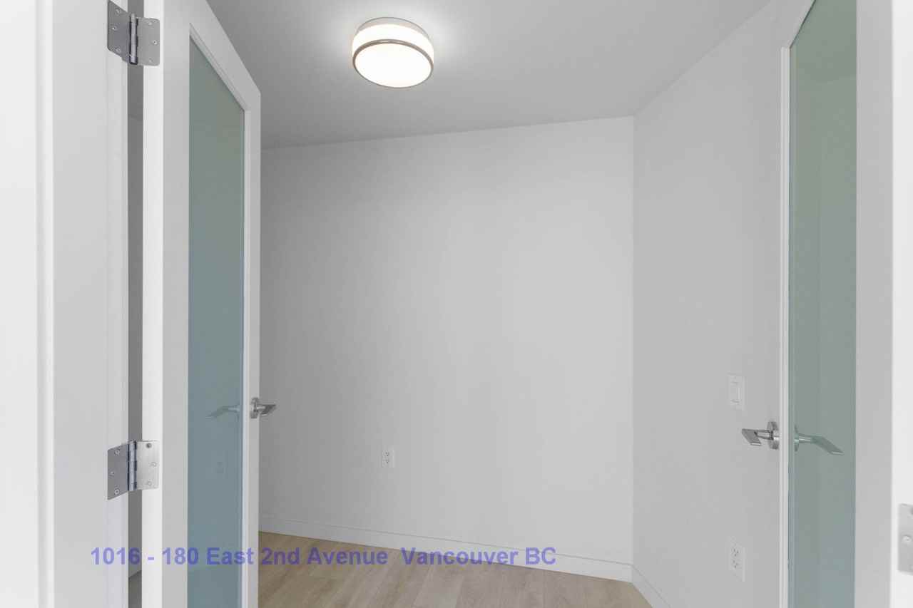 180 East 2nd Avenue #1016 - Photo 7 of 42