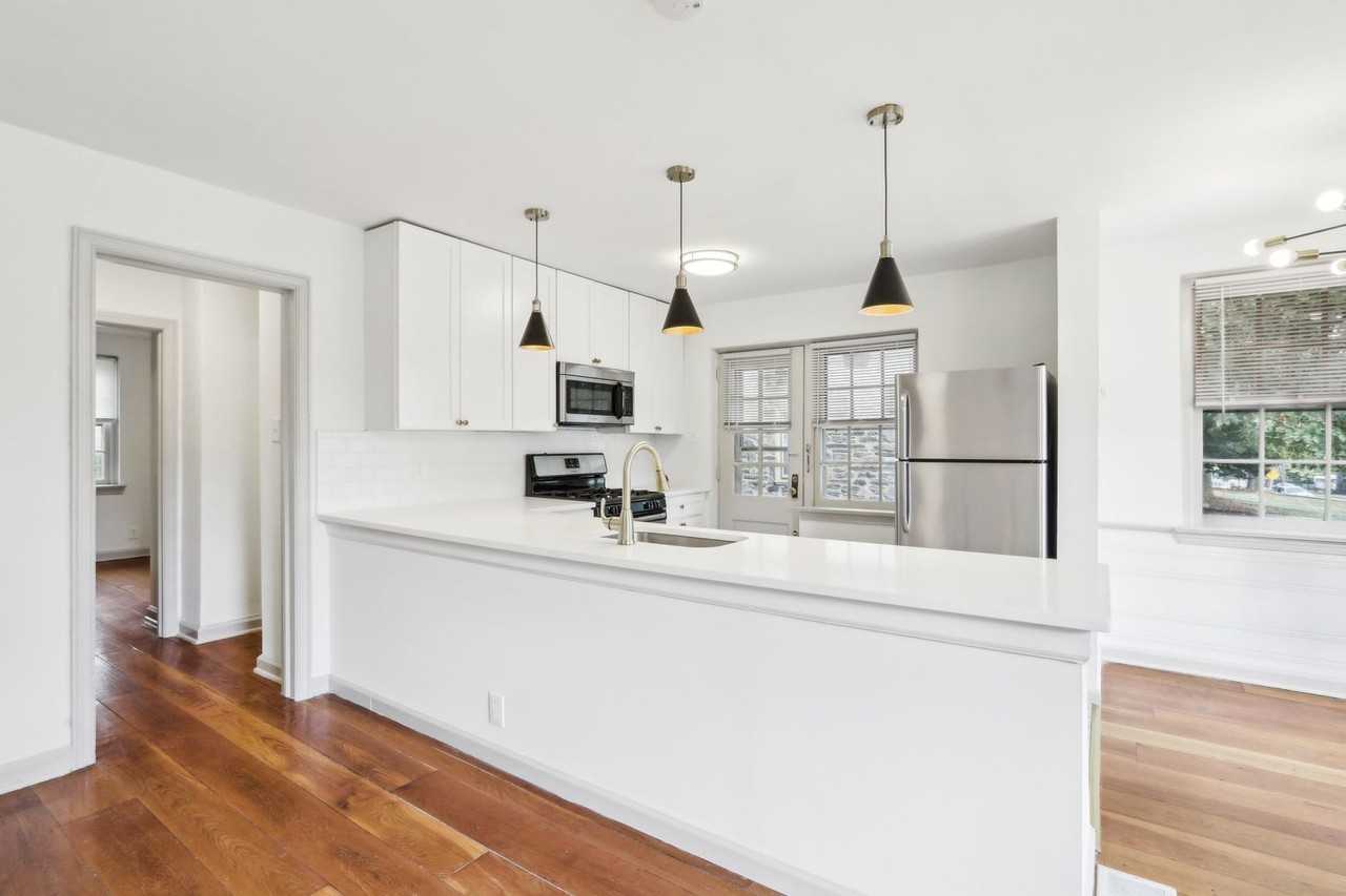 Carlton Park Apartments - Photo 7 of 50