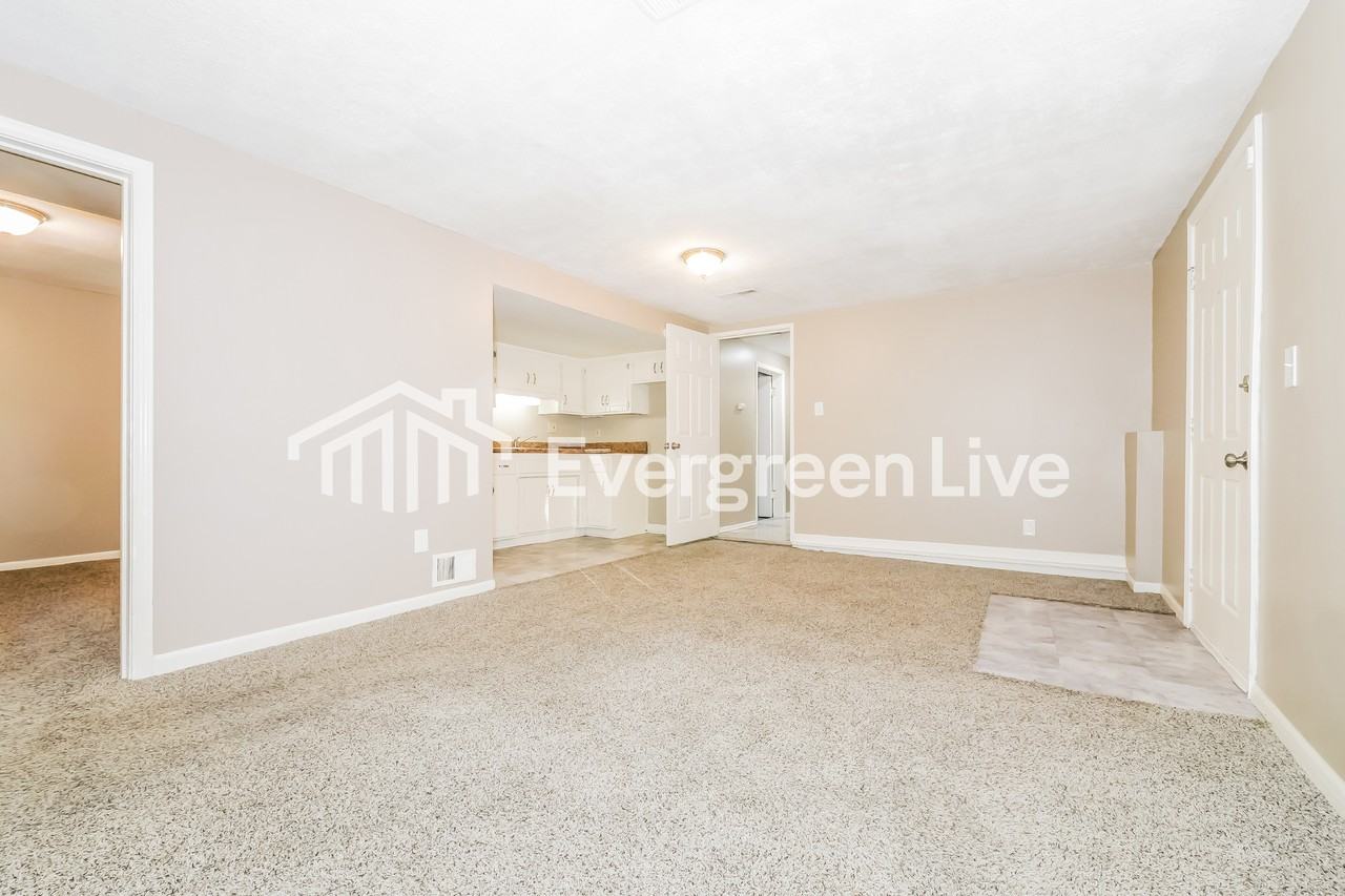 625 South Montclaire Drive - Photo 6 of 16