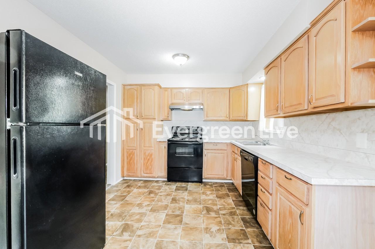 625 South Montclaire Drive - Photo 7 of 16