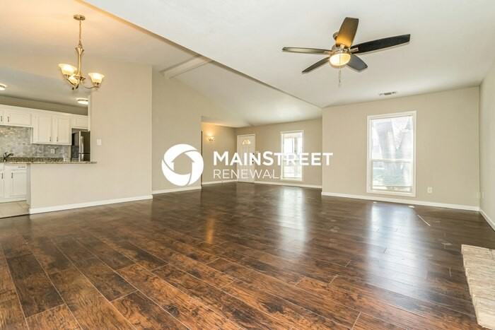 527 Red Oak Street - Photo 4 of 16