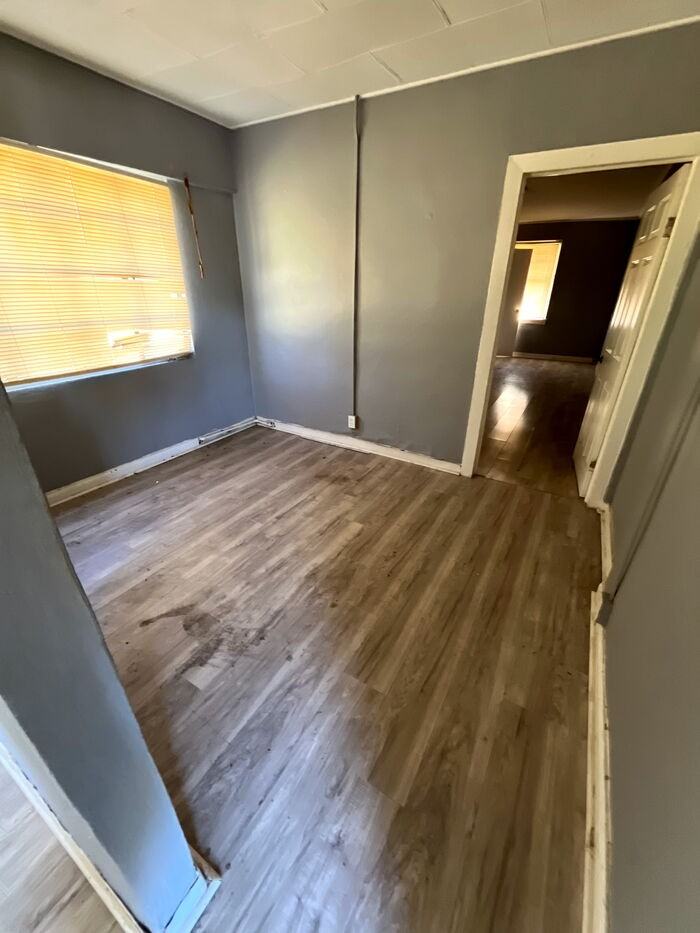 1761 Oglesby Pl #B - Photo 2 of 4