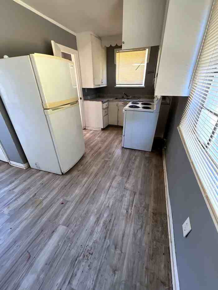 1761 Oglesby Pl #B - Photo 3 of 4