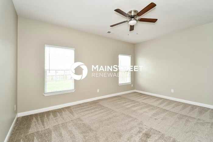 10618 Brookchase Ct - Photo 6 of 17