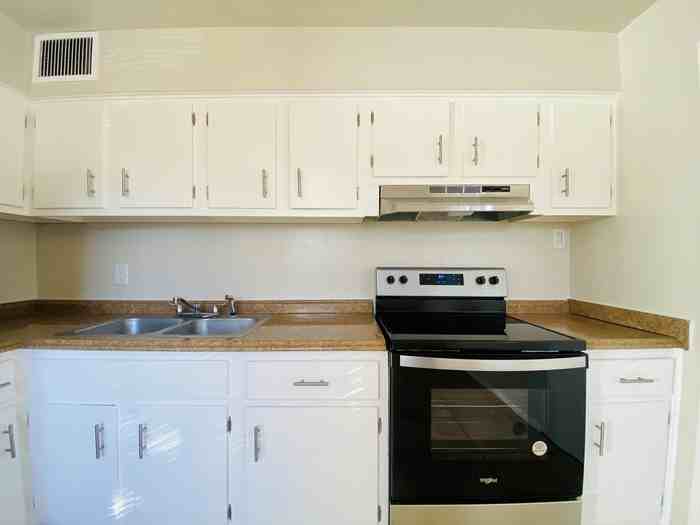 1295 East Glenn Street #1295 - Photo 6 of 15