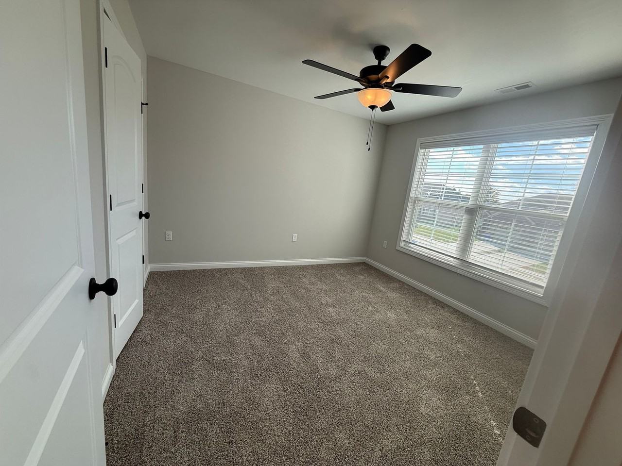 6469 Fortuna Ave - Photo 2 of 24