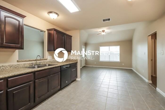 308 Broken Pine Court - Photo 6 of 16