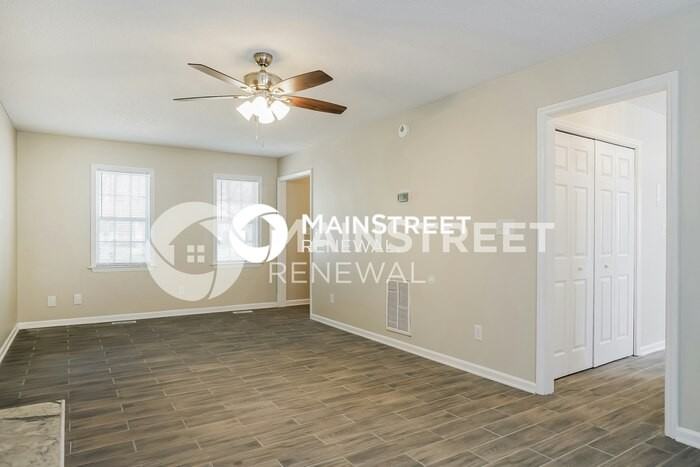 321 Hocutt Dr - Photo 5 of 17
