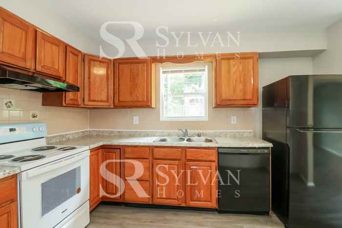 6009 Gwynn Oak Ave - Photo 5 of 15