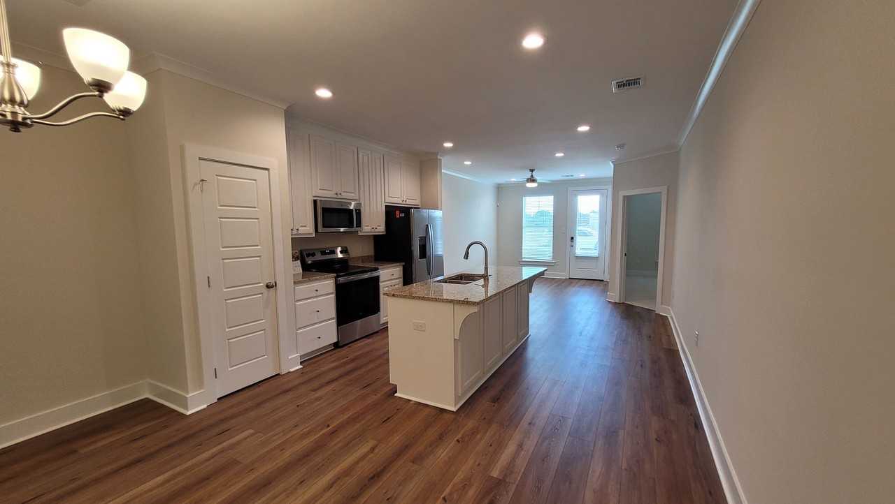 5631 Emmie Dr - Photo 2 of 13