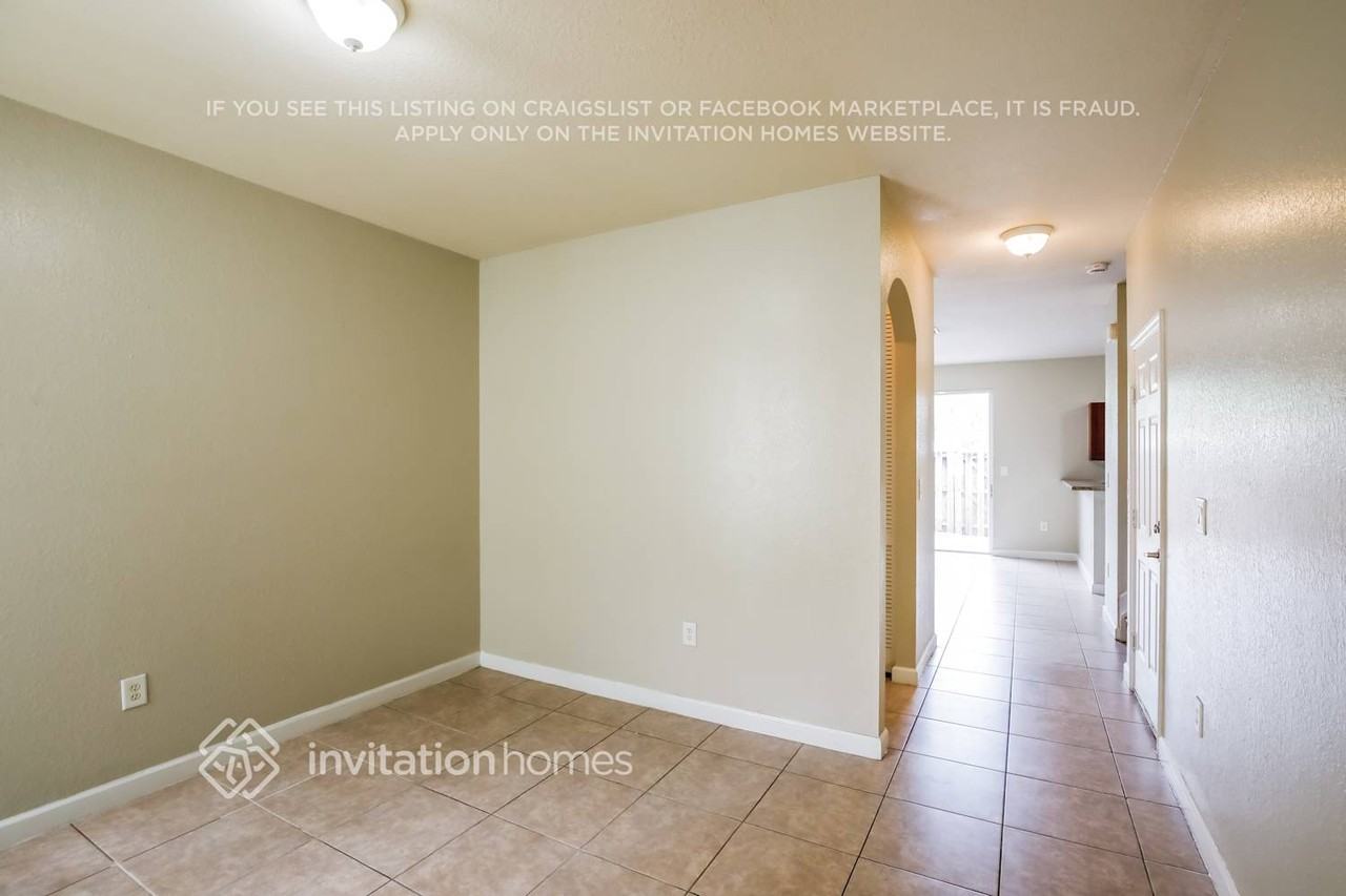 13009 Southwest 132nd Terrace - Photo 4 of 18