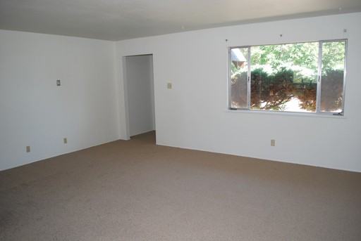 1205 Mary Ellen St NE - Photo 2 of 20