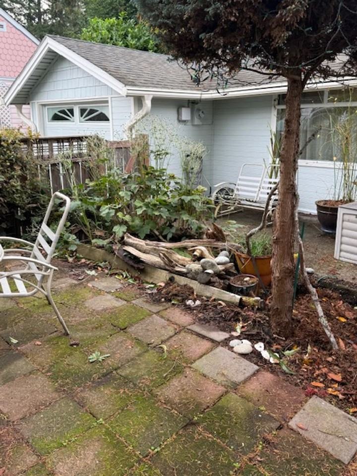 845 E 1st St - Photo 2 of 18