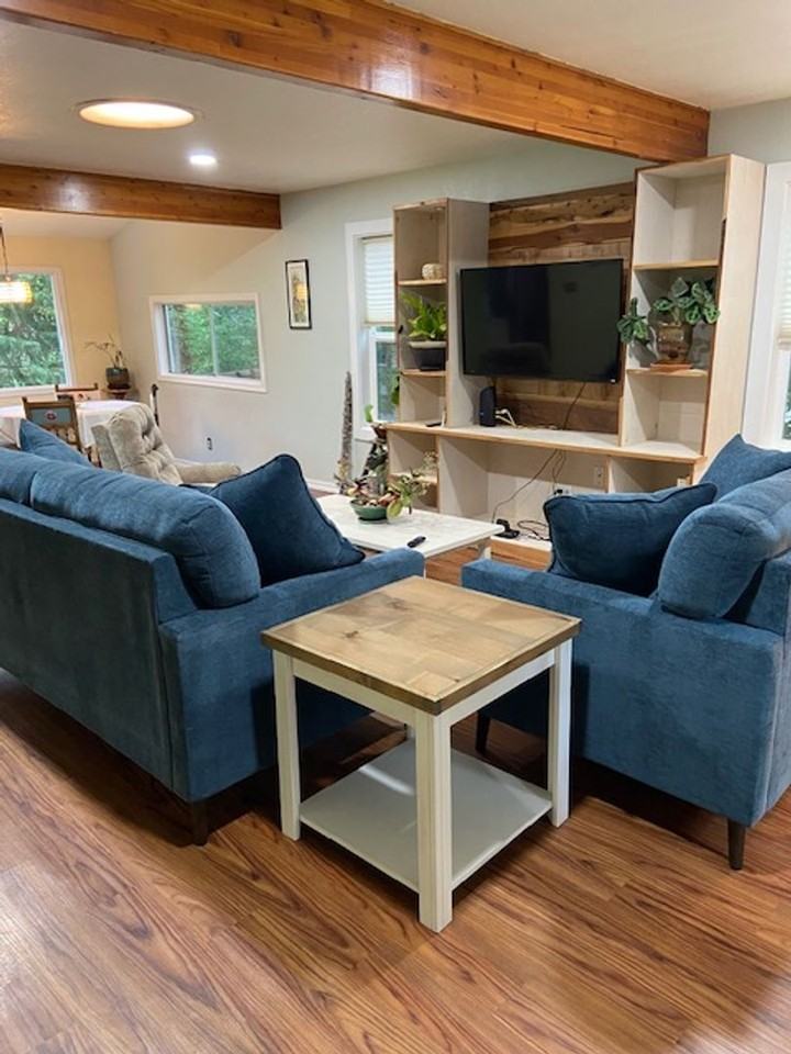 845 E 1st St - Photo 3 of 18