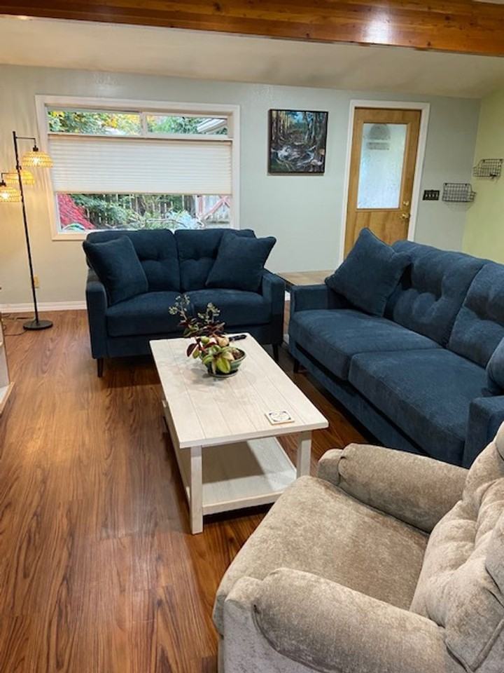 845 E 1st St - Photo 4 of 18