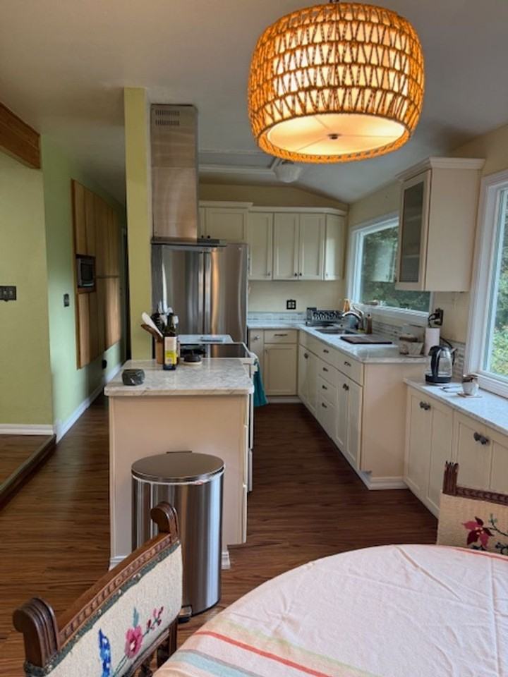 845 E 1st St - Photo 6 of 18