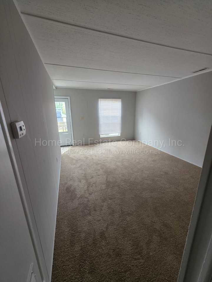 409 Mason St - Photo 7 of 12