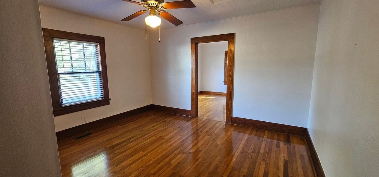 143 Main Street - Photo 3 of 33