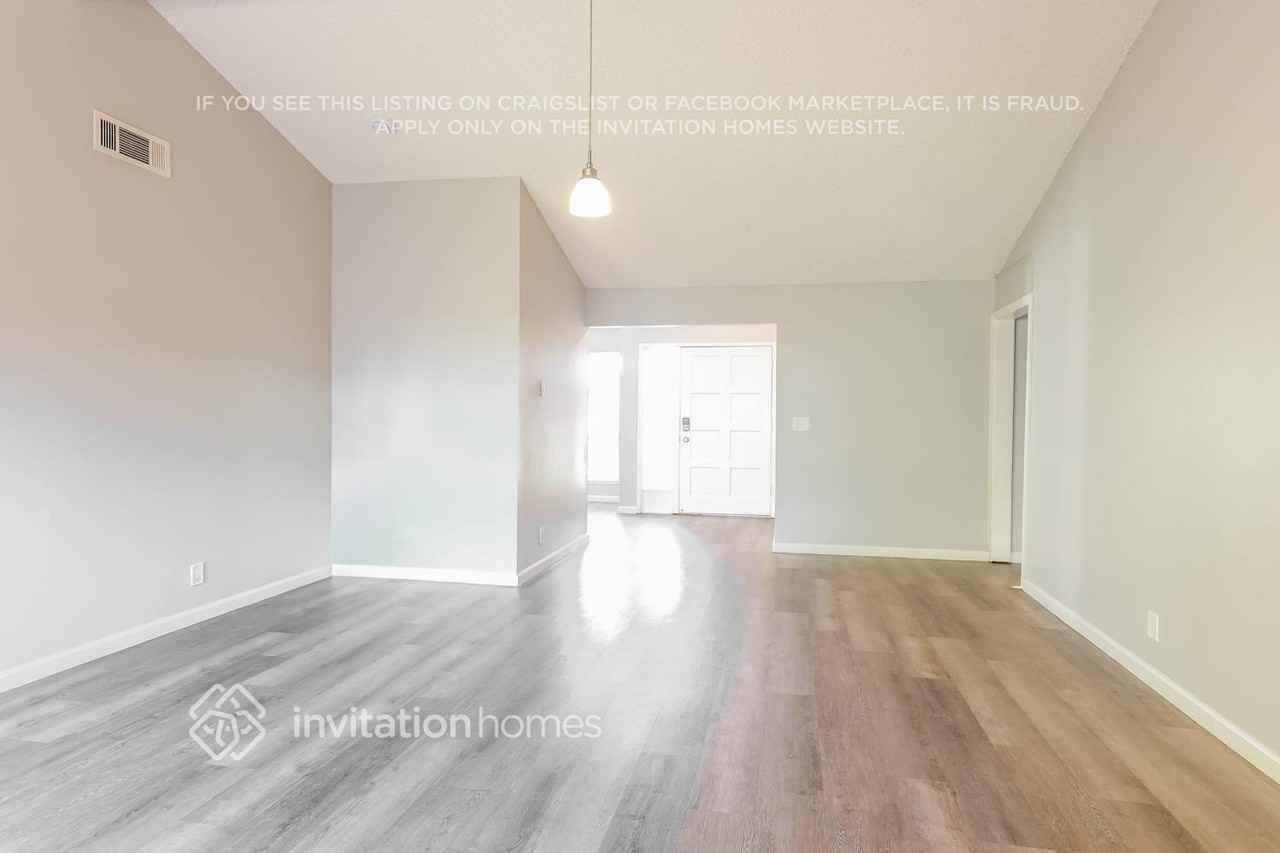 1120 Whipporwill Way - Photo 5 of 17