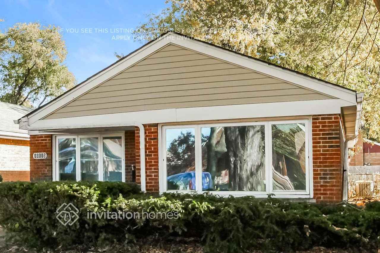 10115 S California Ave - Photo 3 of 17