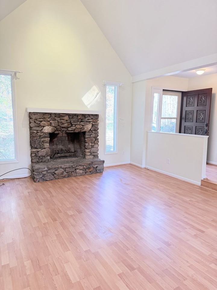 56 Dunwood Rd - Photo 3 of 25