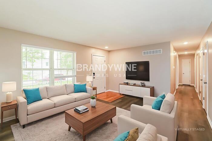 1402 Rose St #1402 - Photo 3 of 25