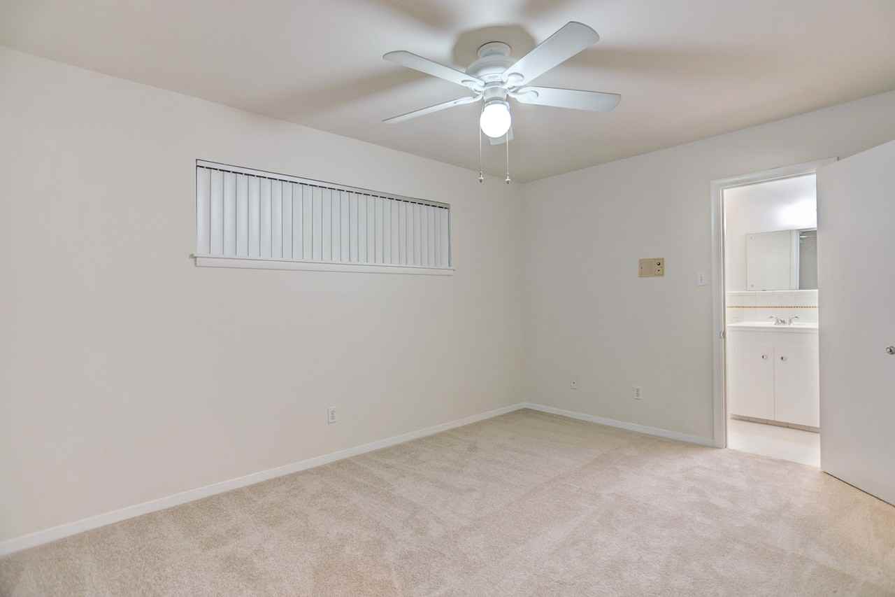 Roseland - Photo 6 of 21