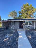 featured image of 1005 1/2 S 11th Ave