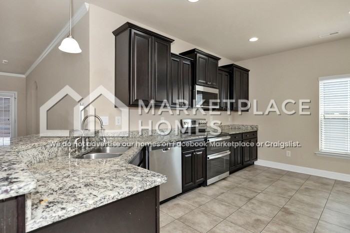 275 Harold Murphy Dr - Photo 6 of 37