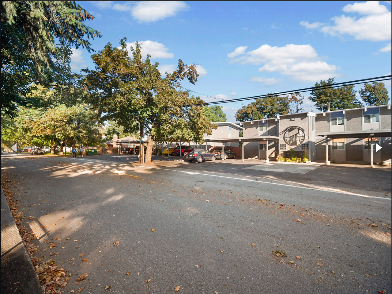 8921 East Liberty Avenue - Photo 6 of 18