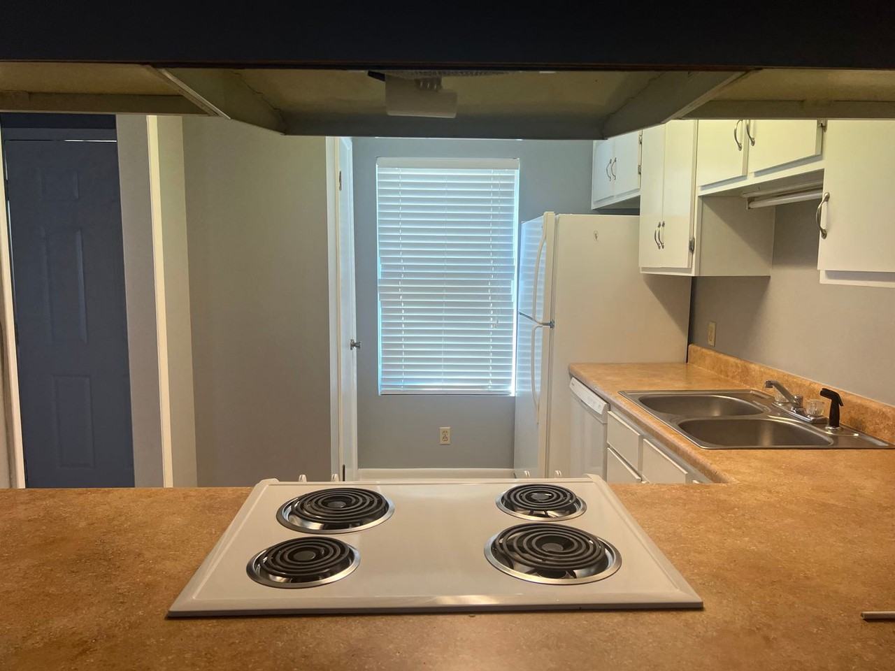 108 Ridgeway Dr #3 - Photo 4 of 20