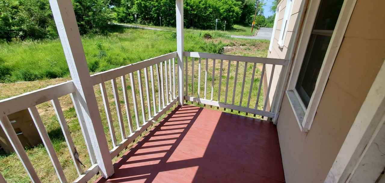 1000 Arbor Dr - Photo 2 of 9