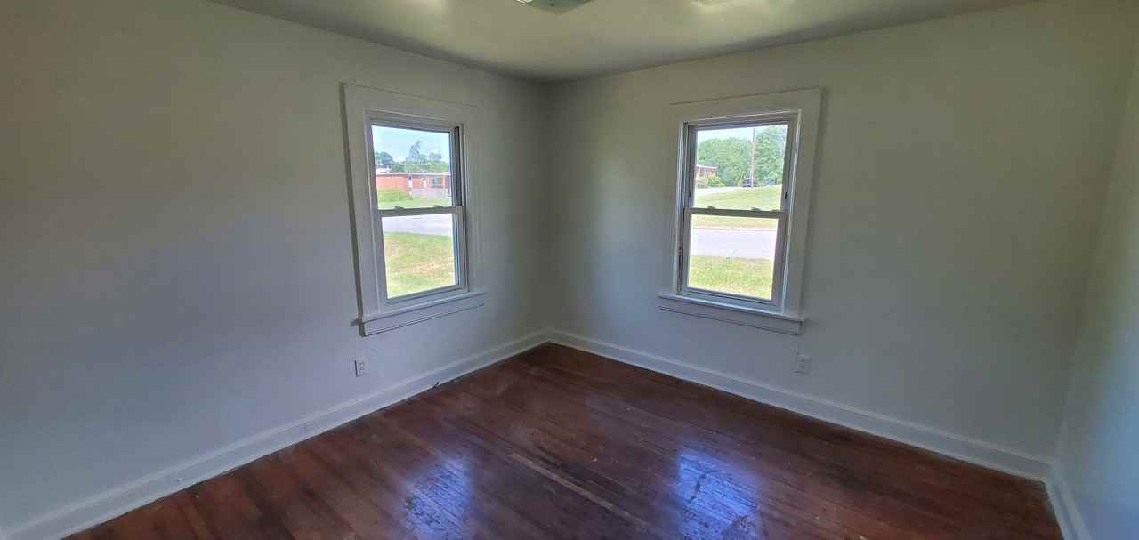 1000 Arbor Dr - Photo 7 of 9