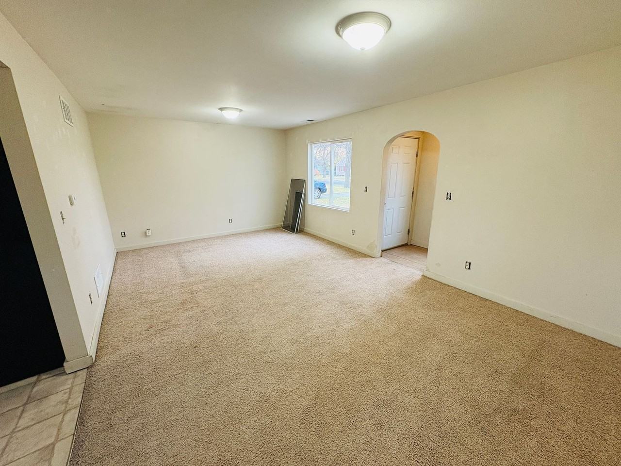 4623 Bruce Ave - Photo 3 of 18