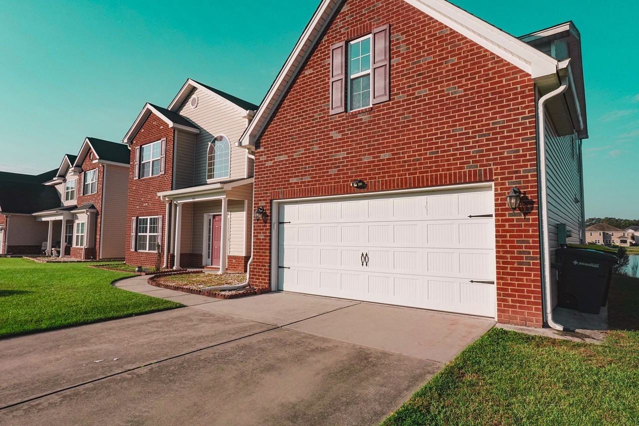 25 Litchfield Dr - Photo 5 of 50