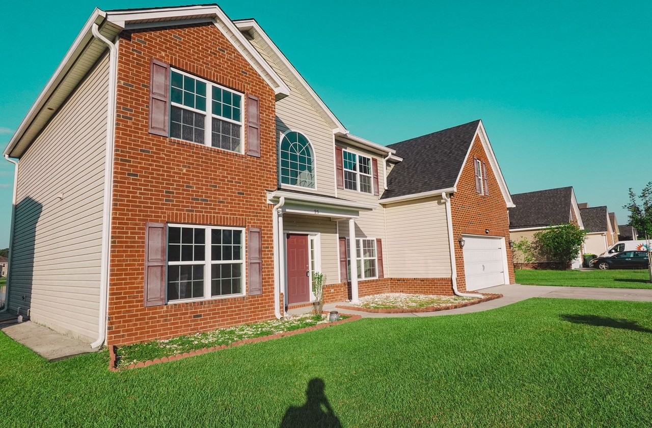 25 Litchfield Dr - Photo 4 of 50