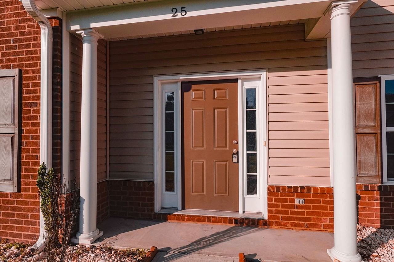 25 Litchfield Dr - Photo 6 of 50