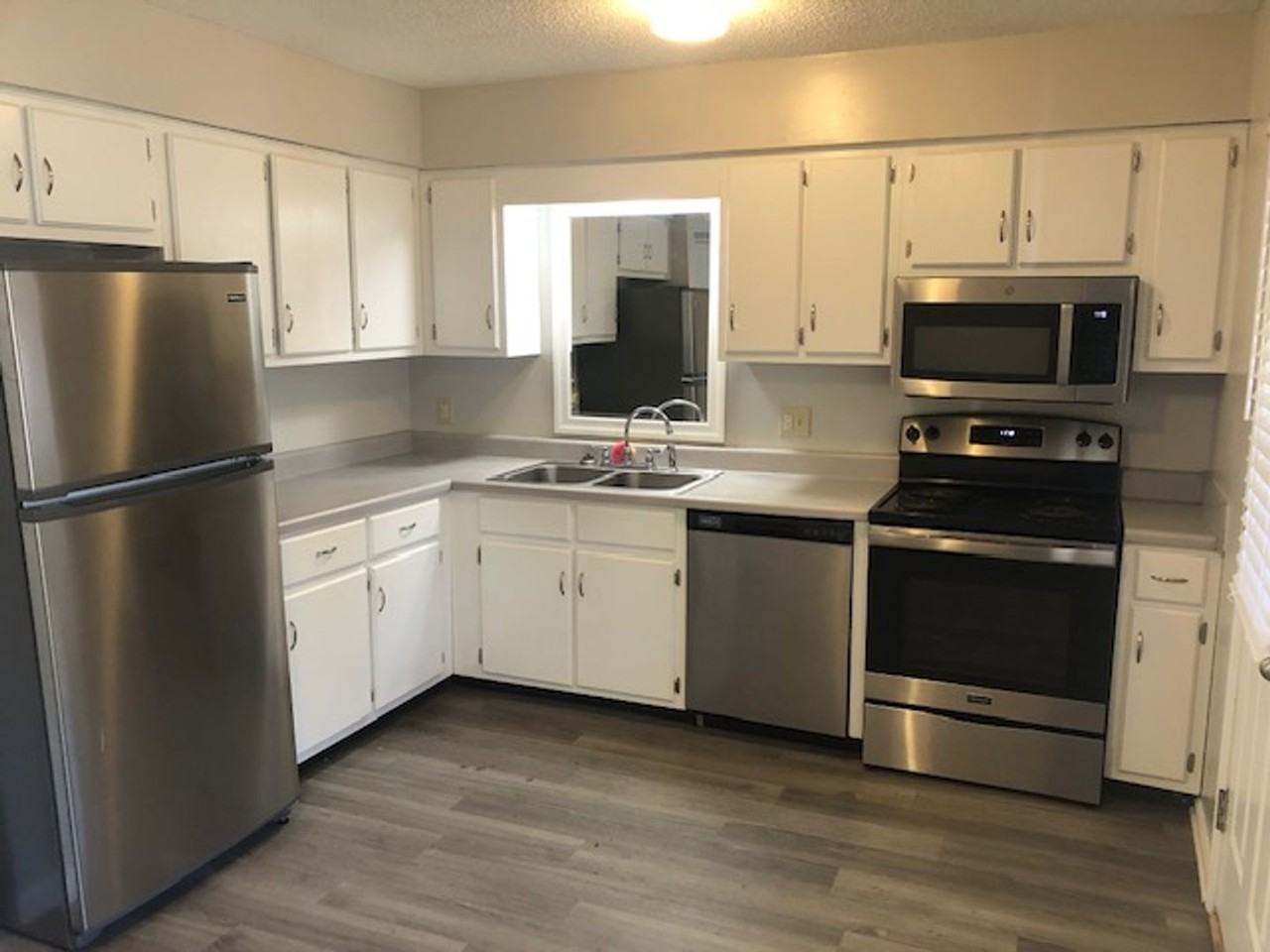 468b Mobile Street - Photo 5 of 8