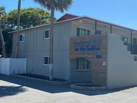 900 S Peninsula Dr - Photo 1 of 1