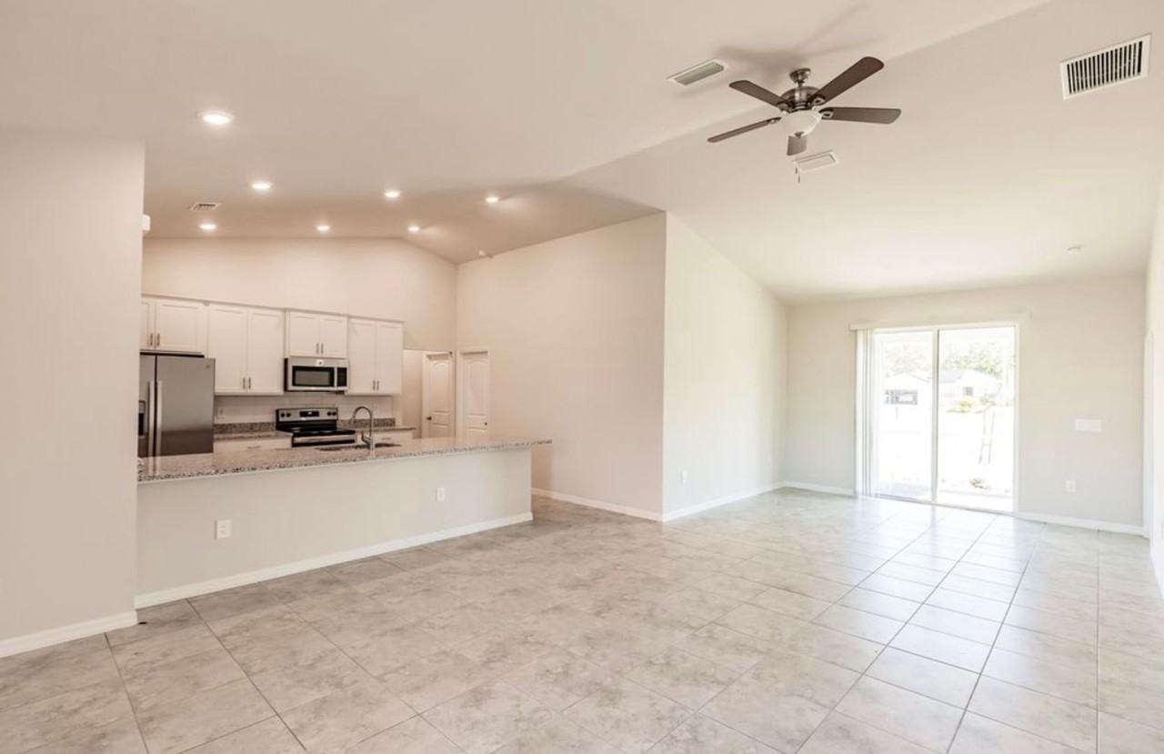 1924 Northeast 20th Place - Photo 2 of 13