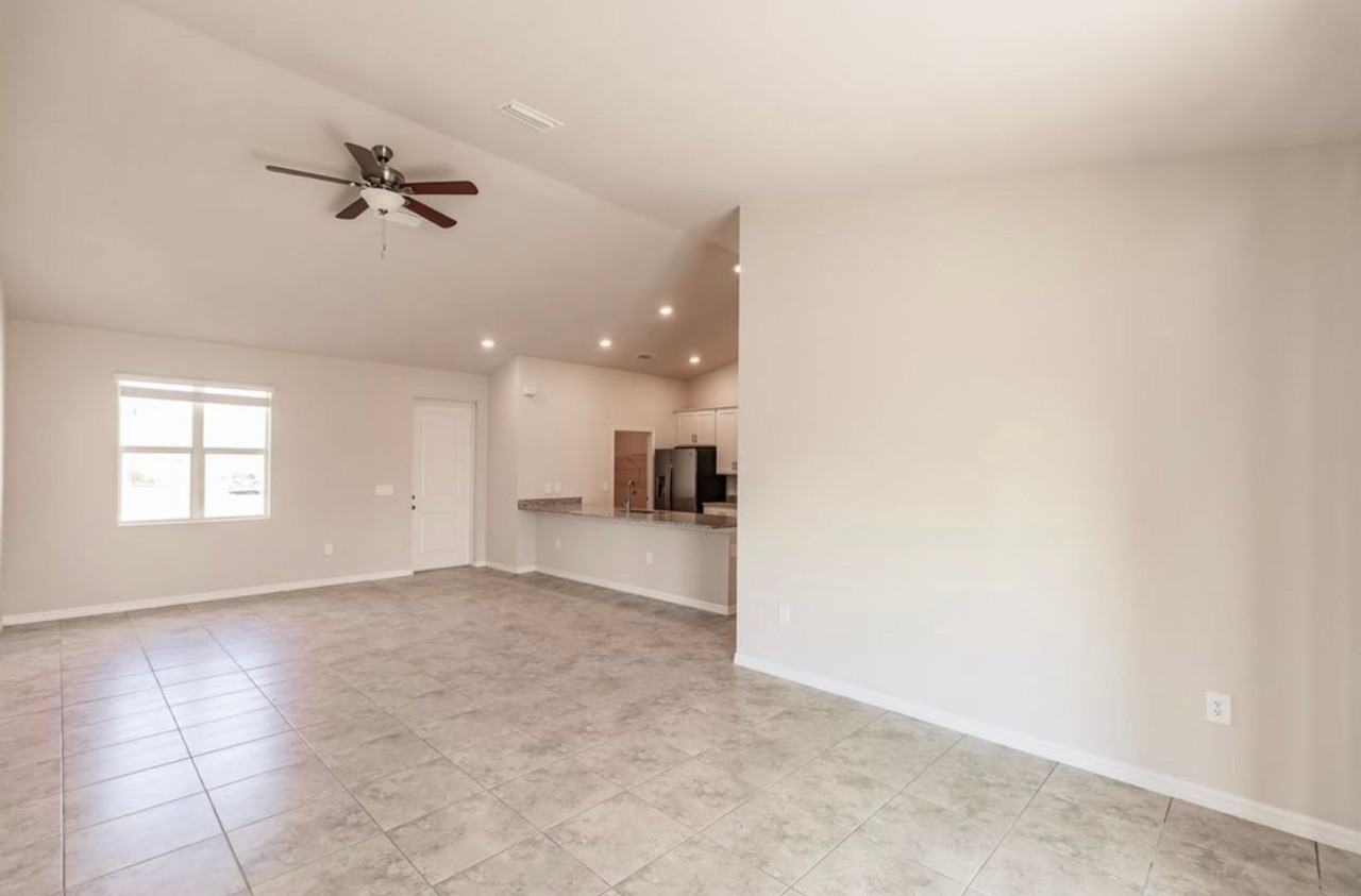 1924 Northeast 20th Place - Photo 3 of 13