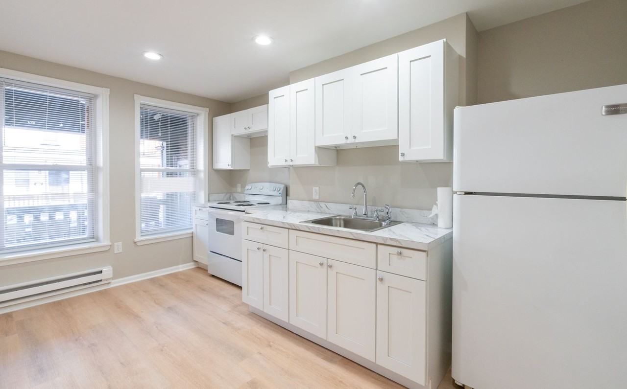 3828 Cambridge St - Photo 6 of 16