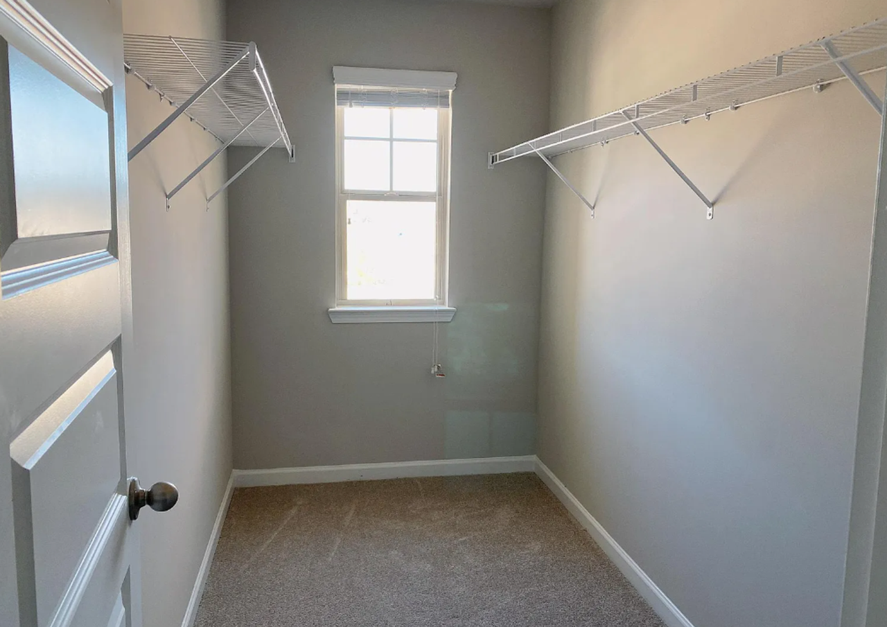 3737 Prospect Point Dr - Photo 2 of 8