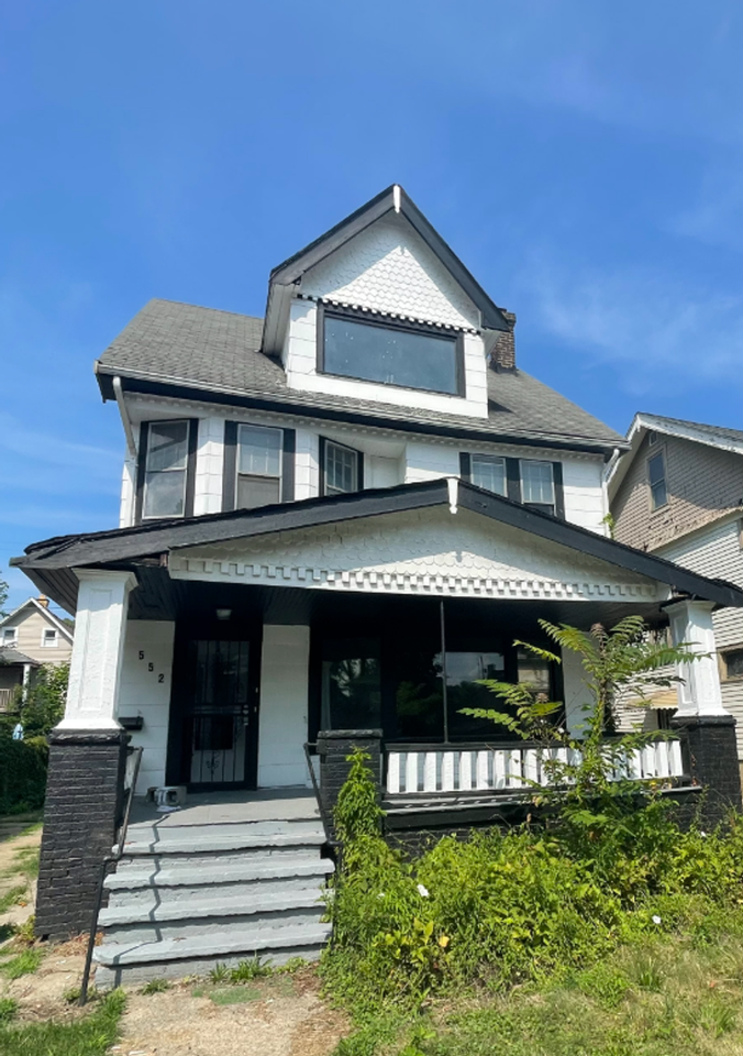 552 East 120th Street