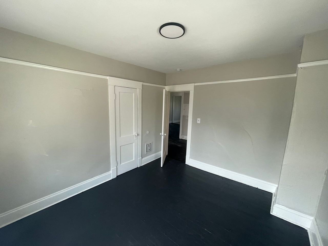 552 East 120th Street - Photo 7 of 25